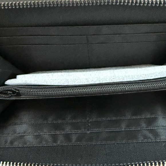 Ed Hardy cheetah skull wallet, wristlet Crossbody bag clutch NWT - Picture 15 of 16